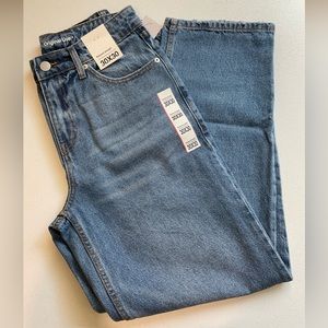 Relaxed Straight Jeans